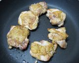 A picture of step 4 of Chicken Sauté with Mentaiko Cheese Sauce.