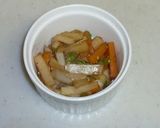 A picture of step 5 of Chinese-Style Simmered Chicken Wings and Daikon Radish with Star Anise In a Pressure Cooker.
