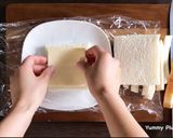 A picture of step 2 of Cheese French toast.