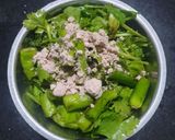 A picture of step 1 of Falahari green Chutney.