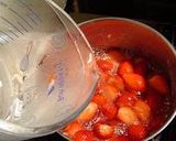 A picture of step 5 of Strawberry Jelly.