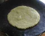 A picture of step 4 of Hariyali Green Moong Flour Rotla.