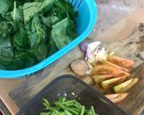 Foto langkah ke 1 dari resep Makan Siang Yuk... Sama Sayur Asem Super Simpel.