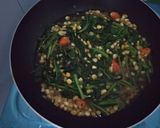 Foto langkah ke 4 dari resep Tumis Kangkung ala anak kosan.