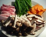 A picture of step 1 of Quick-braised Spicy Hot Pork, Mushrooms and Harusame Bean Noodles.