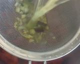 A picture of step 3 of Lemon grass tomato soup.