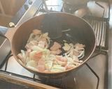 รูปขั้นตอนการทำที่ 3 ของ ผัดหมูสามชั้นน้ำพริกกะปิ