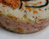 A picture of step 8 of Chirashi Sushi Caracter Cake.