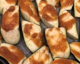 Hình bước làm 2 của món Cà tím, miso nướng giấy nến