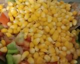 कॉर्न वेज पिज़्ज़ा (corn veg pizza recipe in hindi) रेसिपी चरण 2 फोटो
