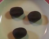 A picture of step 2 of Rabbit Dango.