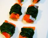 A picture of step 4 of Cheese-Flavored Fried Salmon and Spinach.
