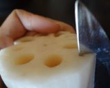 A picture of step 2 of Pickled Lotus Root.