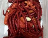 Foto langkah ke 2 dari resep Tips menyimpan cabe supaya awet.