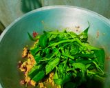 Foto langkah ke 4 dari resep Tumis Kangkung Oncom.