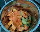 A picture of step 2 of Papaya Green Grapes Smoothie.