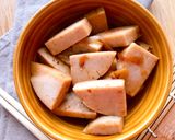 Hình bước làm 3 của món Chả Lụa Kho Nước Tương Đơn Giản Không Cay
