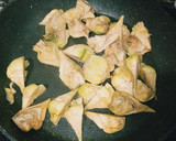 Foto del paso 3 de la receta: Fideuá de verduras y langostinos con allioli de rábanos