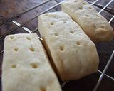 A picture of step 8 of Smiley Face Shortbread.