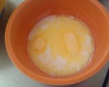 A picture of step 2 of Soufflé Pancakes.