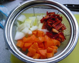A picture of step 3 of Tomato Stew with Pork Filet and Beans.