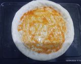 Foto langkah ke 4 dari resep Pizza Home Made tanpa ulen tanpa telur full Keju.