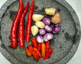 Foto langkah ke 3 dari resep Oseng usus ayam pedas.