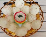 A picture of step 4 of Rava Veg Idlis.