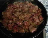 Foto del paso 4 de la receta: Higaditos de pollo encebollados