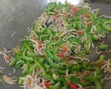 Foto langkah ke 4 dari resep Tumis pare teri dan tempe.