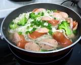 Sausage And Brocoli Egg Noodle Soup recipe step 4 photo
