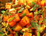 A picture of step 16 of Kkakdugi (Cubed Radish Kimchi).
