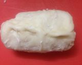 A picture of step 5 of Coconut Bagels.