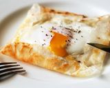 A picture of step 4 of Rice Paper Galette.