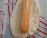 Foto langkah ke 3 dari resep Caterpillar Bread.