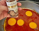 Foto del paso 2 de la receta: Huevos pisciteddru (Huevos a la italiana o huevos en purgatorio)