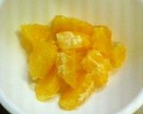 A picture of step 1 of Oregano-Flavored Orange Salad.