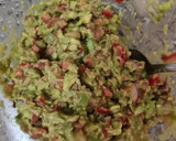 Foto del paso 6 de la receta: Guacamole casero y nachos