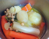 Foto del paso 8 de la receta: Cocido de gallina en crema de verduras en cocción lenta
