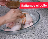 Foto del paso 3 de la receta: Pollo al horno / súper fácil