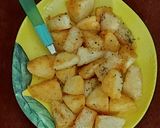 A picture of step 3 of LEFTOVER IDLI STIR - FRY.