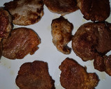 Foto del paso 1 de la receta: Solomillo de cerdo con salsa de cebolla y morcilla picante