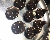 A picture of step 4 of Chocolate Cake Modak.