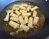 A picture of step 5 of Chicken Lumpia.
