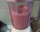 Foto langkah ke 2 dari resep Jus strawberry.