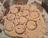 Foto del paso 4 de la receta: Galletitas con pasas de uva🍪🍪