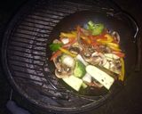 Foto del paso 3 de la receta: Cerdo Ahumado, Bugatelis con Vegetales a las Brasas