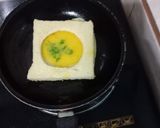 Foto langkah ke 3 dari resep Roti bakar telur.
