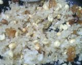 A picture of step 3 of Cheese and peanuts stuffed banana pockets.