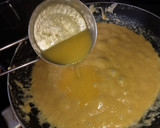 நெய் மைசூர் பாக்(Ghee mysorepak recipe in tamil) ரெசிபி ஸ்டேப் 7 புகைப்படம்